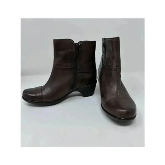 Clarks Bendables Women's Brown Ankle Boots Booties Side Zip -‎ Size 6 - Picture 4 of 12